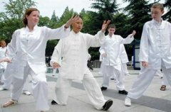 常练气功有效治疗慢性疾病 气功医疗的三大优势