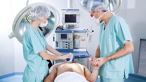 腾湃腾龙 慢性白血病患者通过气功医疗的生存期探讨